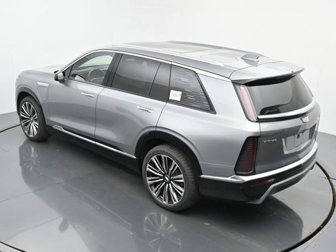 New 2026 Cadillac Vistiq Premium Luxury w/ LPO, Floor Liner Package image 25