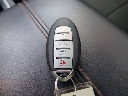 Used 2023 Nissan Sentra SR w/ SR Premium Package FWD image 28