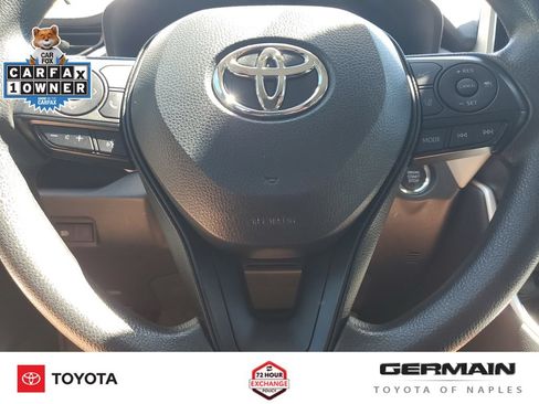 Used 2025 Toyota RAV4 XLE FWD image 24