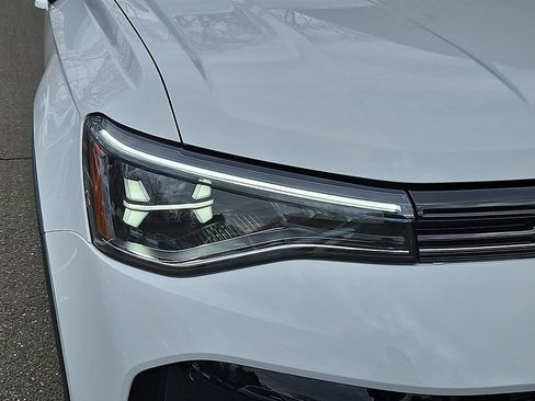New 2026 Volkswagen Taos SE AWD/4WD image 9