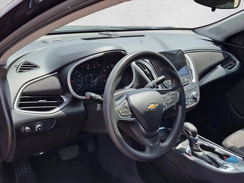 Used 2024 Chevrolet Malibu LT FWD image 10