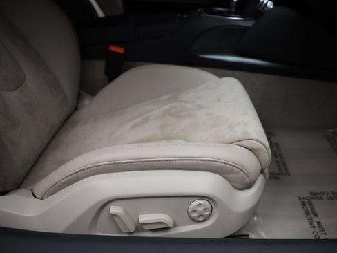 Used 2009 Audi R8 V8 image 53