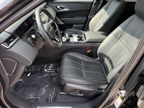 Used 2023 Land Rover Range Rover Velar R-Dynamic S image 10