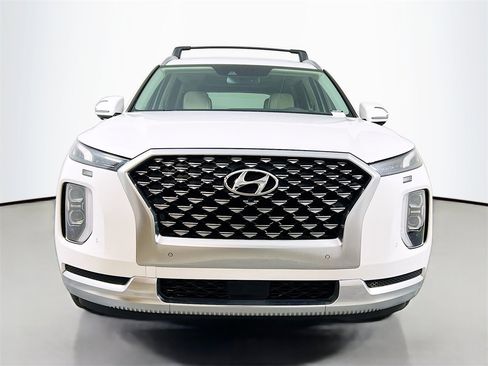Used 2021 Hyundai Palisade Calligraphy image 2