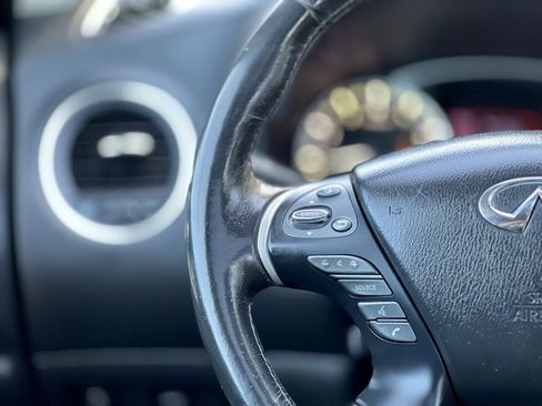 Used 2019 INFINITI QX60 Luxe w/ Essential Package image 38