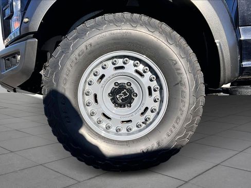 Used 2019 Ford F150 Raptor image 10