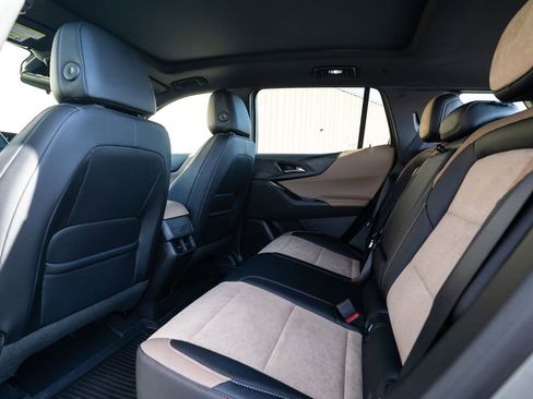 New 2026 Chevrolet Equinox ACTIV w/ LPO, Floor Liner Package image 38