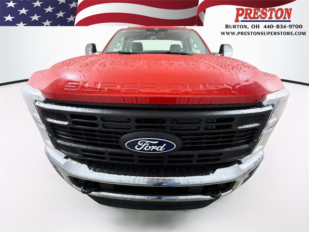 New 2027 Ford F350 XL w/ XL Driver Assist Package AWD/4WD image 1