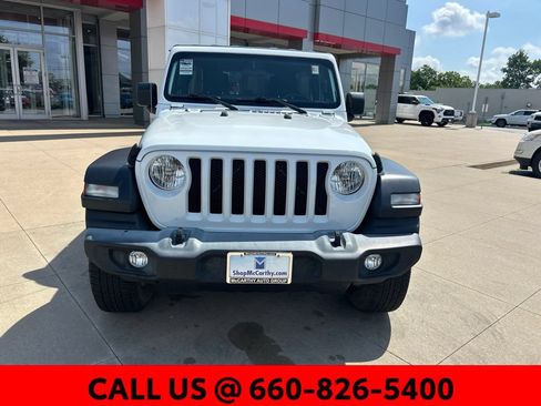Used 2019 Jeep Wrangler Unlimited Sport S AWD/4WD image 3