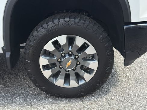 Used 2025 Chevrolet Silverado 2500 Custom w/ Custom Value Package AWD/4WD image 36
