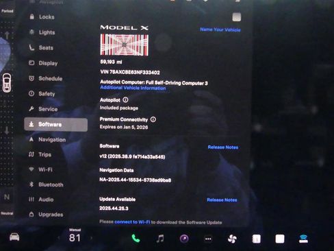 Used 2022 Tesla Model X Plaid image 13