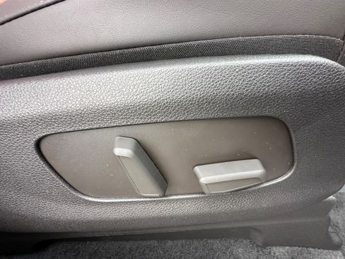 New 2026 Kia Carnival EX image 23