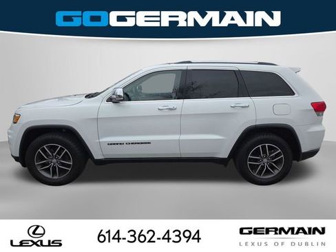 Used 2018 Jeep Grand Cherokee Limited w/ Trailer Tow Group IV image 12