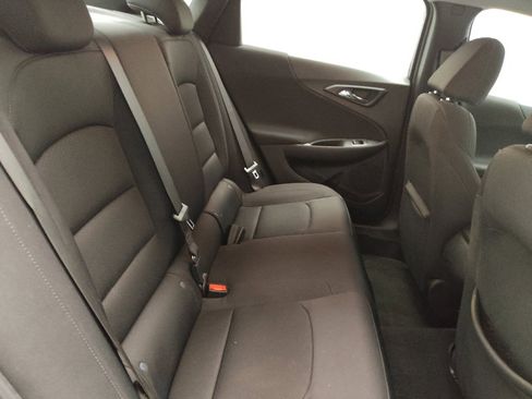 Used 2021 Chevrolet Malibu RS FWD image 19