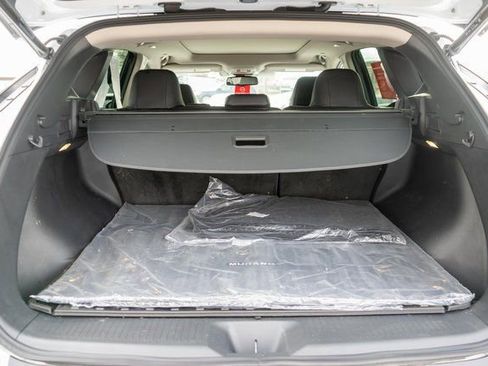 Certified 2025 Nissan Murano SL w/ Cargo Package AWD/4WD image 11