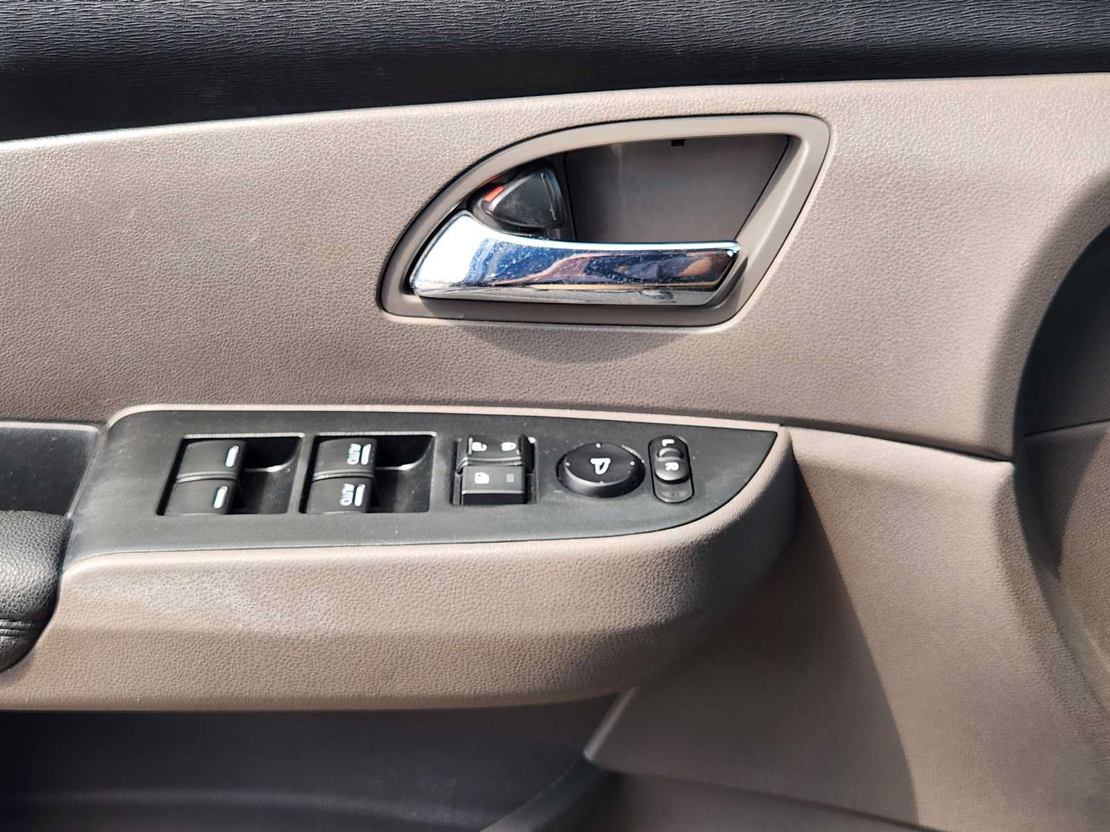 Used 2015 Honda Odyssey EX-L image 22