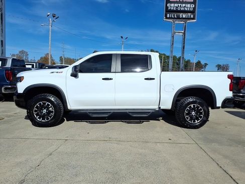 Used 2024 Chevrolet Silverado 1500 ZR2 image 4