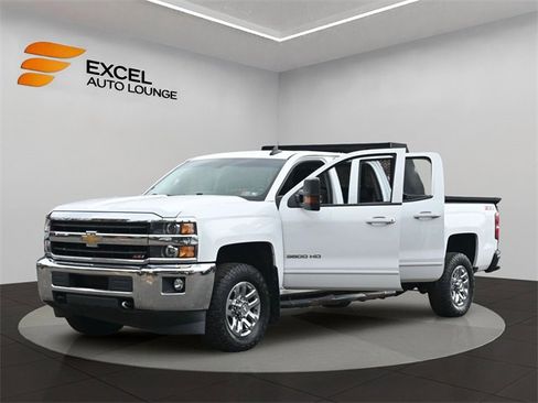 Used 2018 Chevrolet Silverado 3500 LT image 33