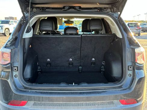 Used 2018 Jeep Compass Limited image 6