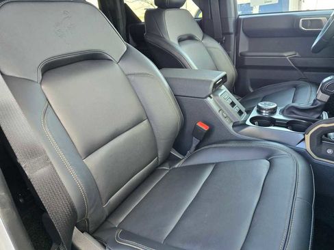 New 2026 Ford Bronco Badlands image 19