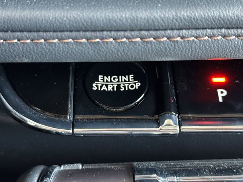 New 2025 Lincoln Aviator 2WD w/ Equipment Group 101A image 23