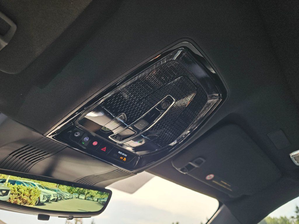 New 2027 Cadillac Vistiq Luxury AWD/4WD image 31