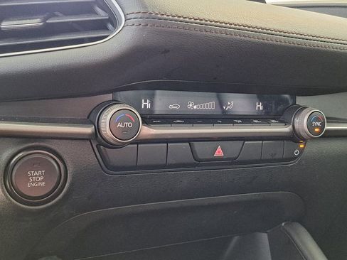 Used 2024 MAZDA MAZDA3 s image 17