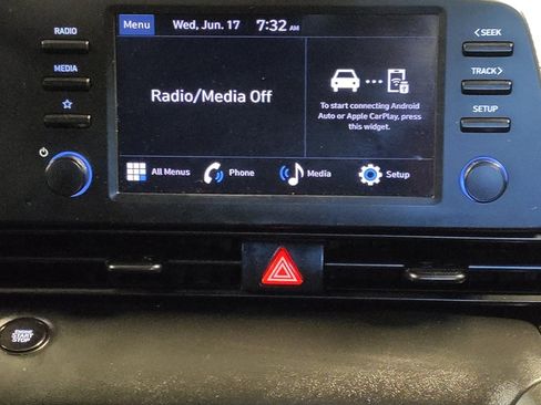 Used 2025 Hyundai Elantra Sport FWD image 25