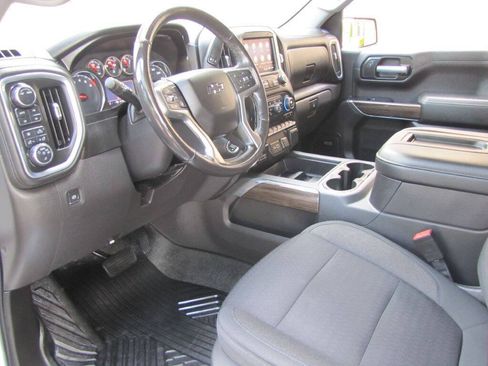 Used 2020 Chevrolet Silverado 1500 RST AWD/4WD image 13