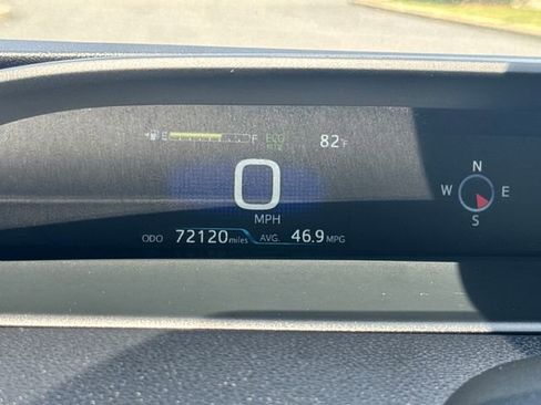 Used 2022 Toyota Prius Prime Limited FWD image 18