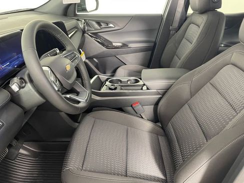 New 2026 Chevrolet Equinox LT AWD/4WD image 2
