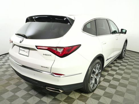 Used 2023 Acura MDX w/ Technology Package AWD/4WD image 3