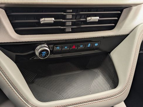 New 2026 Ford Explorer Active w/ Active Comfort Package image 24