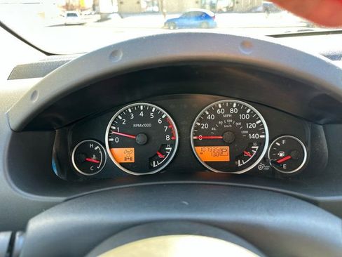 Used 2012 Nissan Pathfinder SV image 18