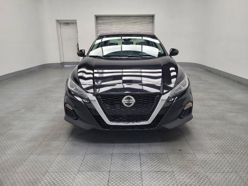 Used 2022 Nissan Altima 2.5 SV image 15