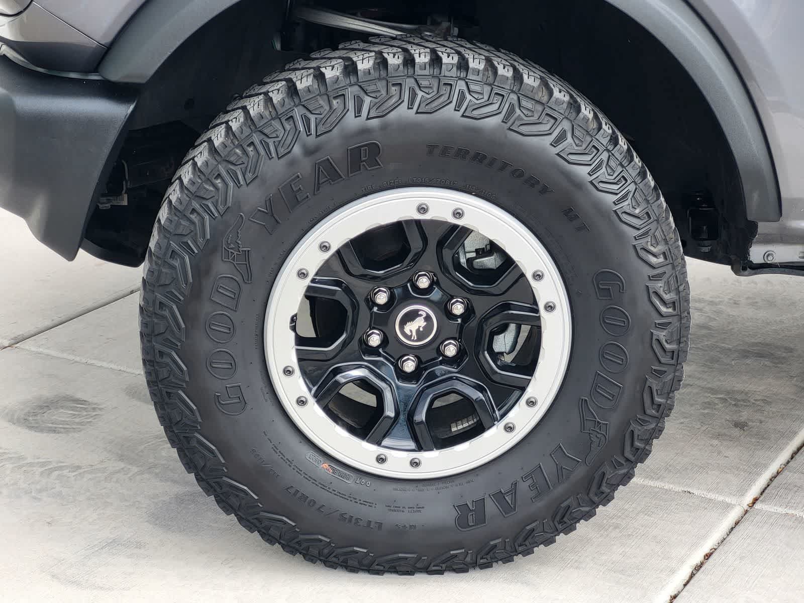 Used 2023 Ford Bronco Big Bend w/ Sasquatch Package AWD/4WD image 9