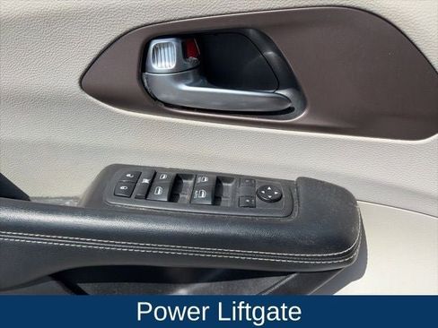 Used 2021 Chrysler Voyager Lxi image 15