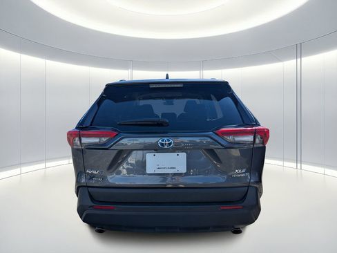 Used 2024 Toyota RAV4 XLE image 5
