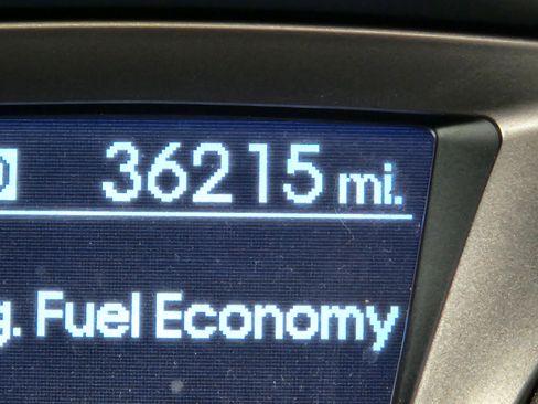 Used 2014 Hyundai Genesis 3.8 image 23