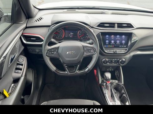 Used 2021 Chevrolet TrailBlazer RS w/ Technology Package FWD image 15