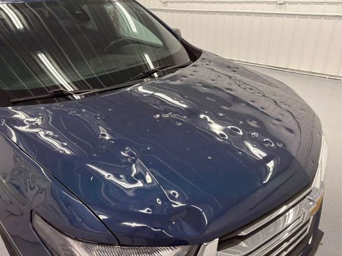 Used 2022 Chevrolet Traverse LT FWD image 35