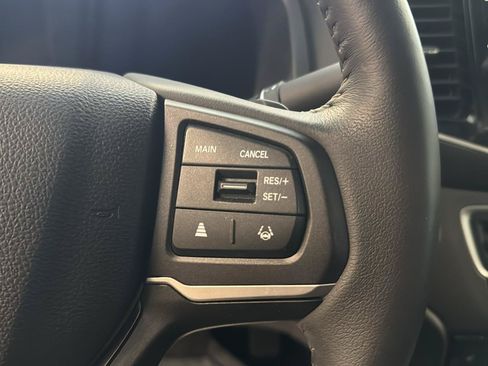 Used 2025 Honda Ridgeline RTL image 12
