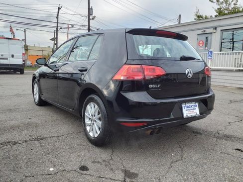 Used 2017 Volkswagen Golf S image 4