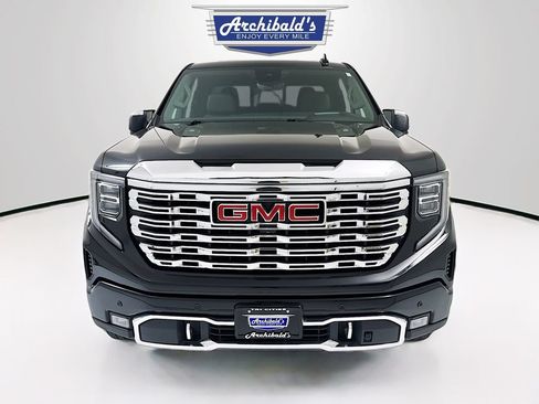 Used 2024 GMC Sierra 1500 Denali AWD/4WD image 2