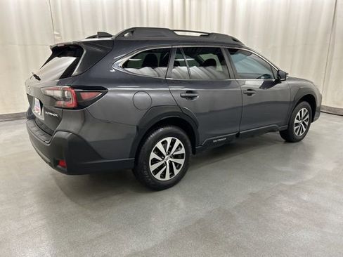 Used 2023 Subaru Outback Premium image 4