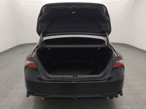 Used 2021 Toyota Camry SE image 29