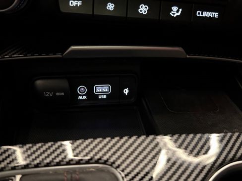 Used 2021 Kia Stinger GT1 image 17