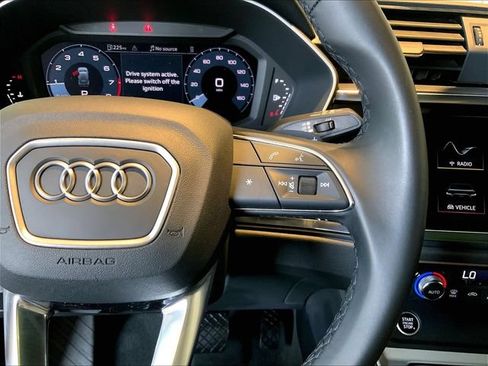 Used 2024 Audi Q3 2.0T Premium Plus w/ Premium Plus Package AWD/4WD image 14