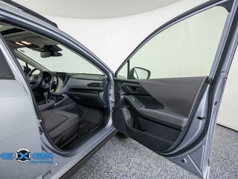 Used 2024 Subaru Crosstrek 2.0i Premium AWD/4WD image 36