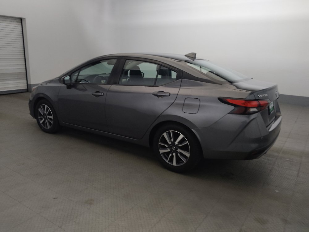 Used 2021 Nissan Versa SV FWD image 3